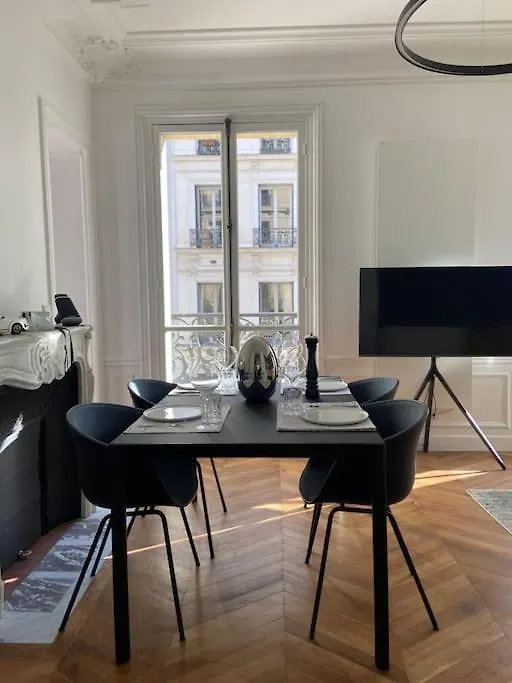 Joyau Au Coeur Du Marais - Refait A Neuf - Luxueux contacts